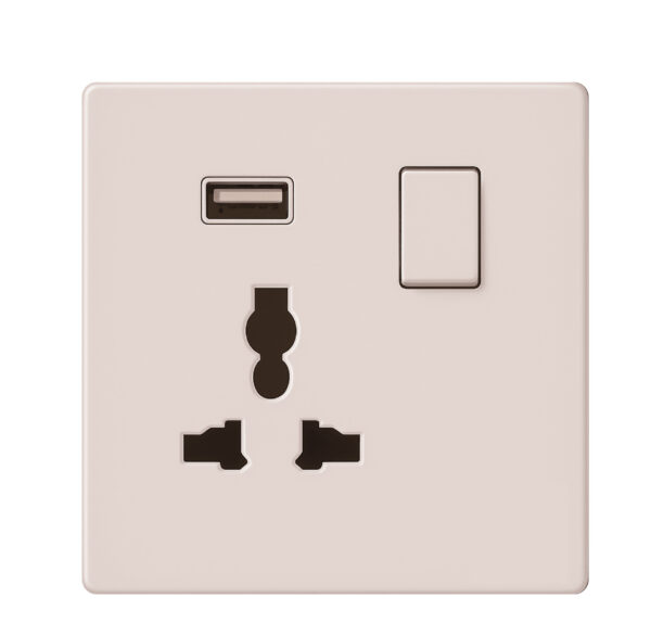 13A Universal Socket With USB